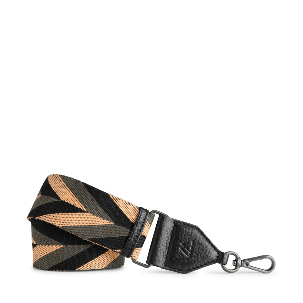 Black + Army + Apricot
