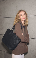 WrenMBG Shopper, Weave