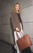 WrenMBG Shopper, Weave