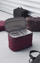 TreasureMBG Toiletry Bag, Quilted
