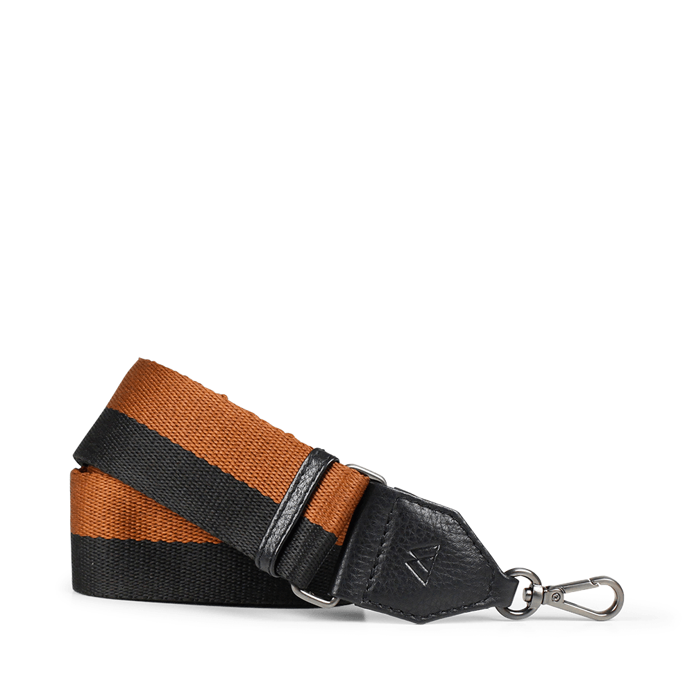 Black and Chestnut

